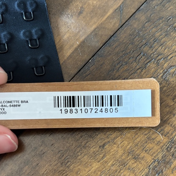 SKIMS Classic Black BALCONETTE push up bra - Picture 10 of 10